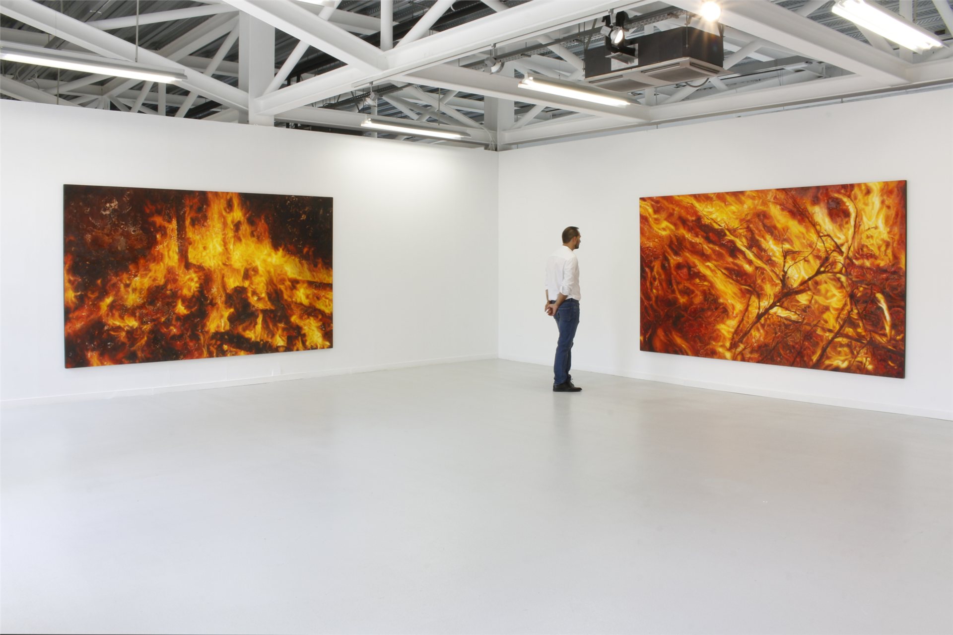 Vista general de la exposición Arde Occidente de Torregar